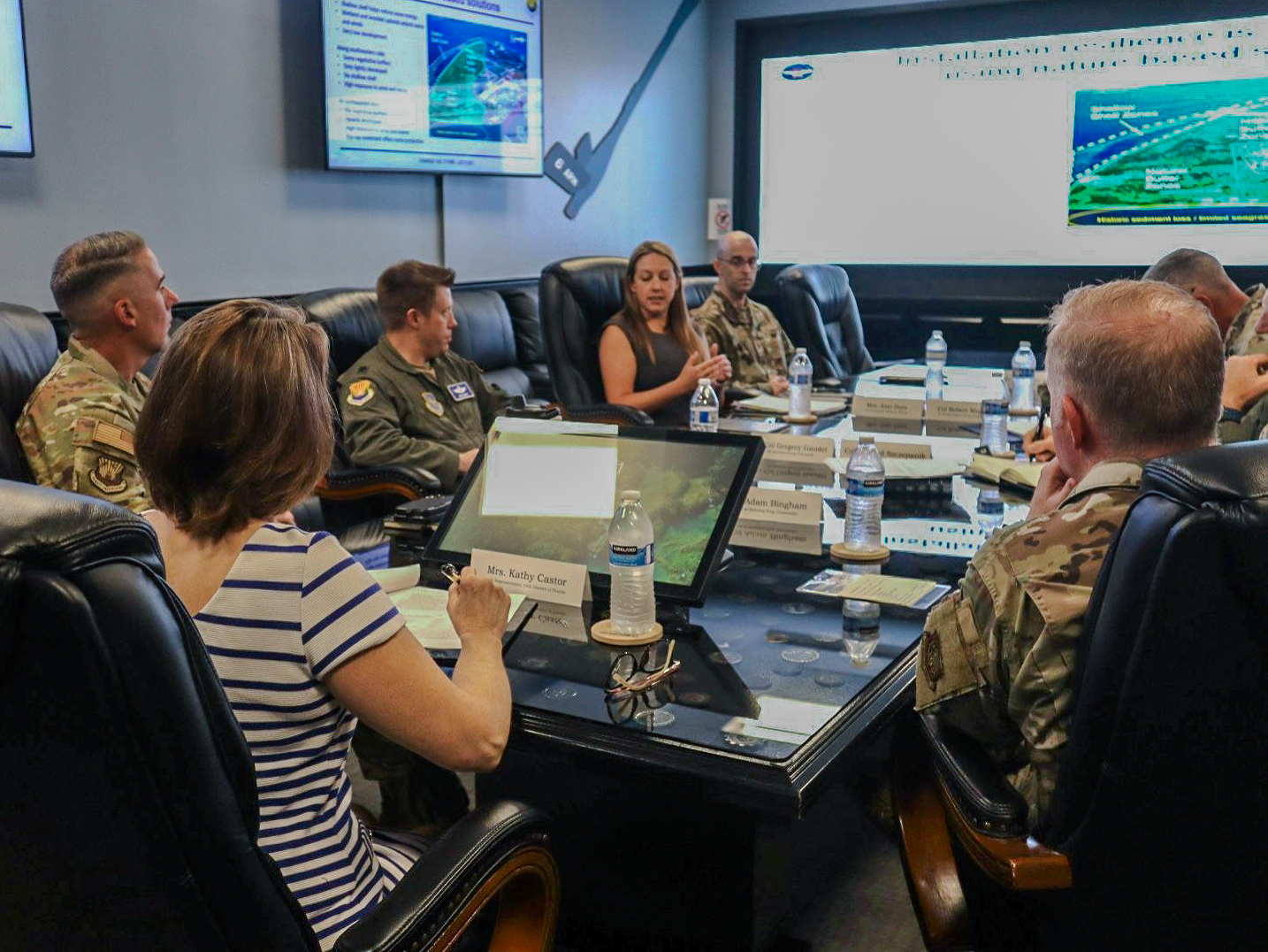 Rep. Castor meets with leaders at MacDill Air Force Base